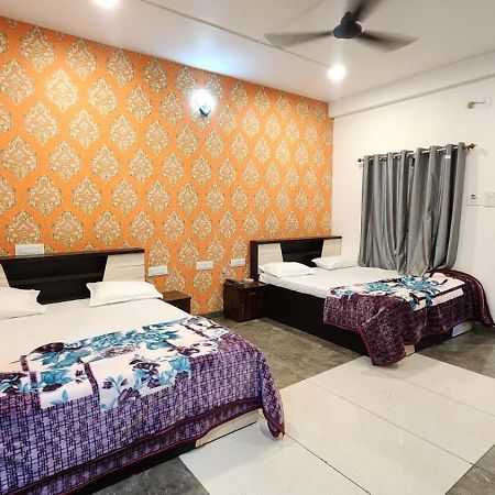 Bombay Darbar Hotel Simrol Екстериор снимка