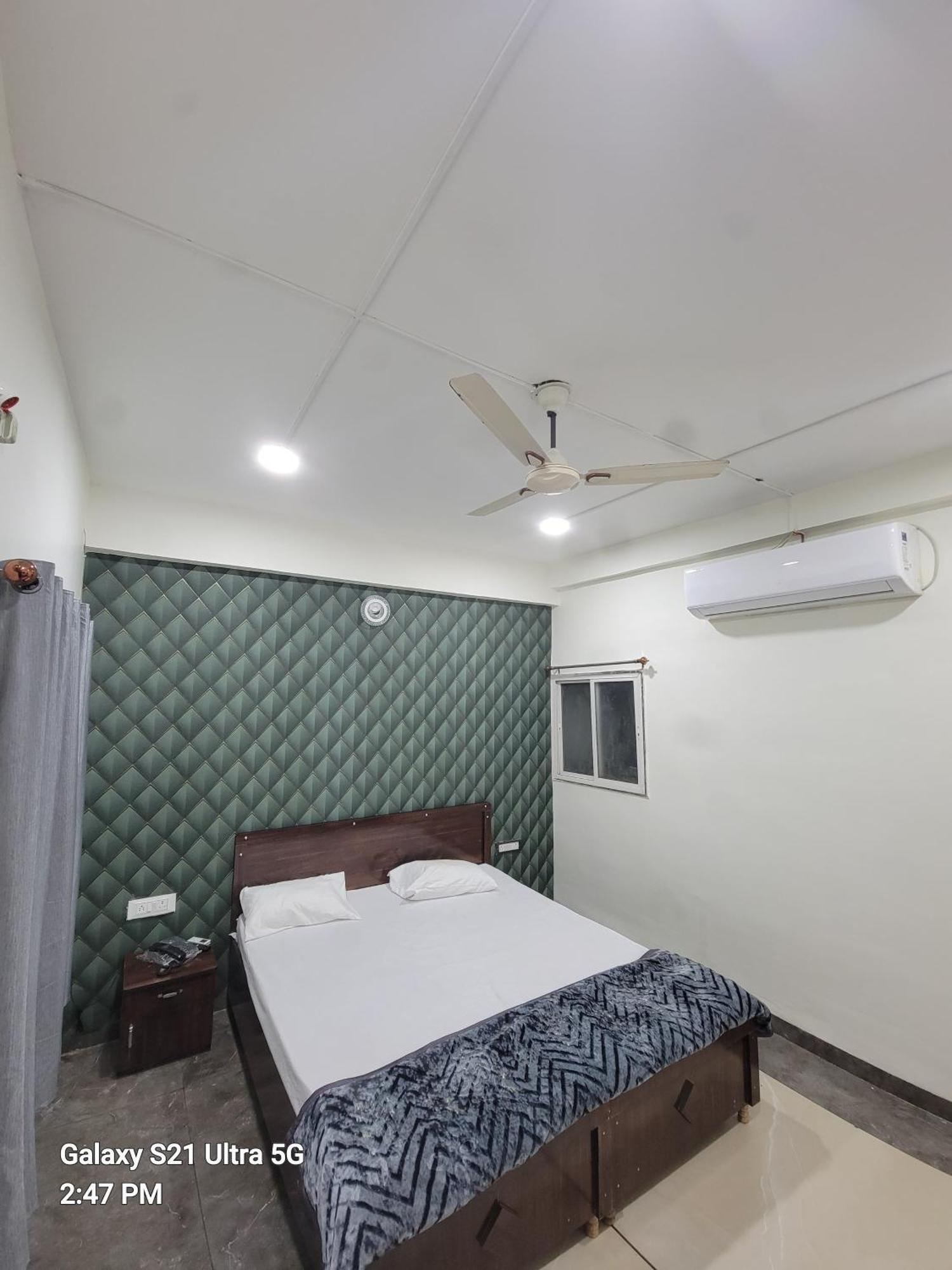 Bombay Darbar Hotel Simrol Екстериор снимка